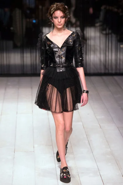 Look 29